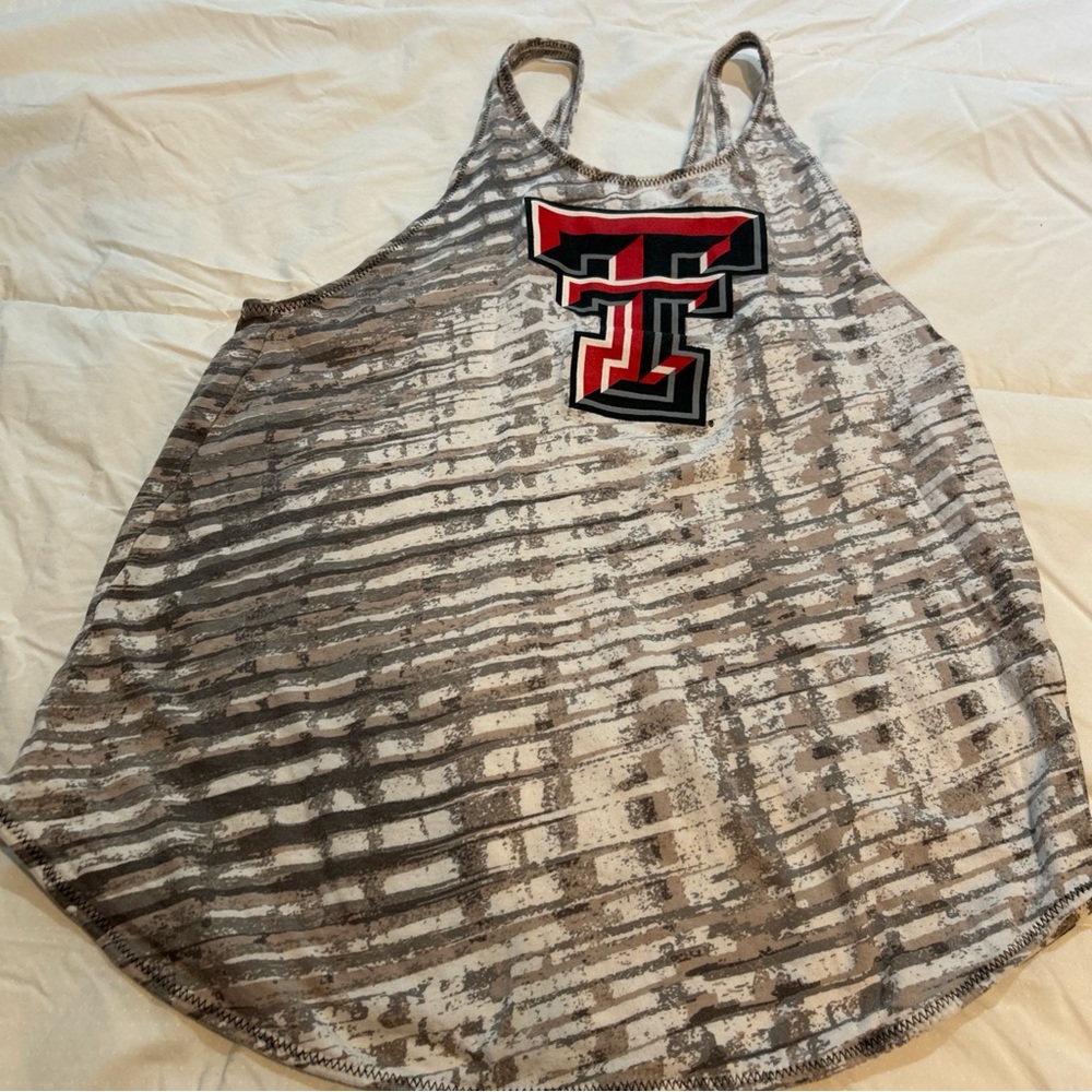 Texas Tech Red Raiders Under Armour HeatGear Sleeveless Tank Top  WOMANS MEDIUM